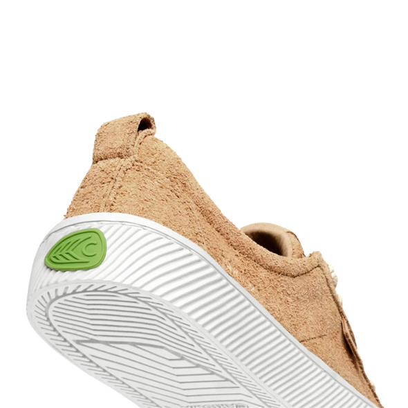 Cariuma Oca Low Hairy Suede